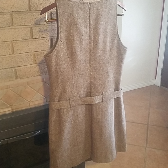 Sleeveless dress - Picture 2 of 2